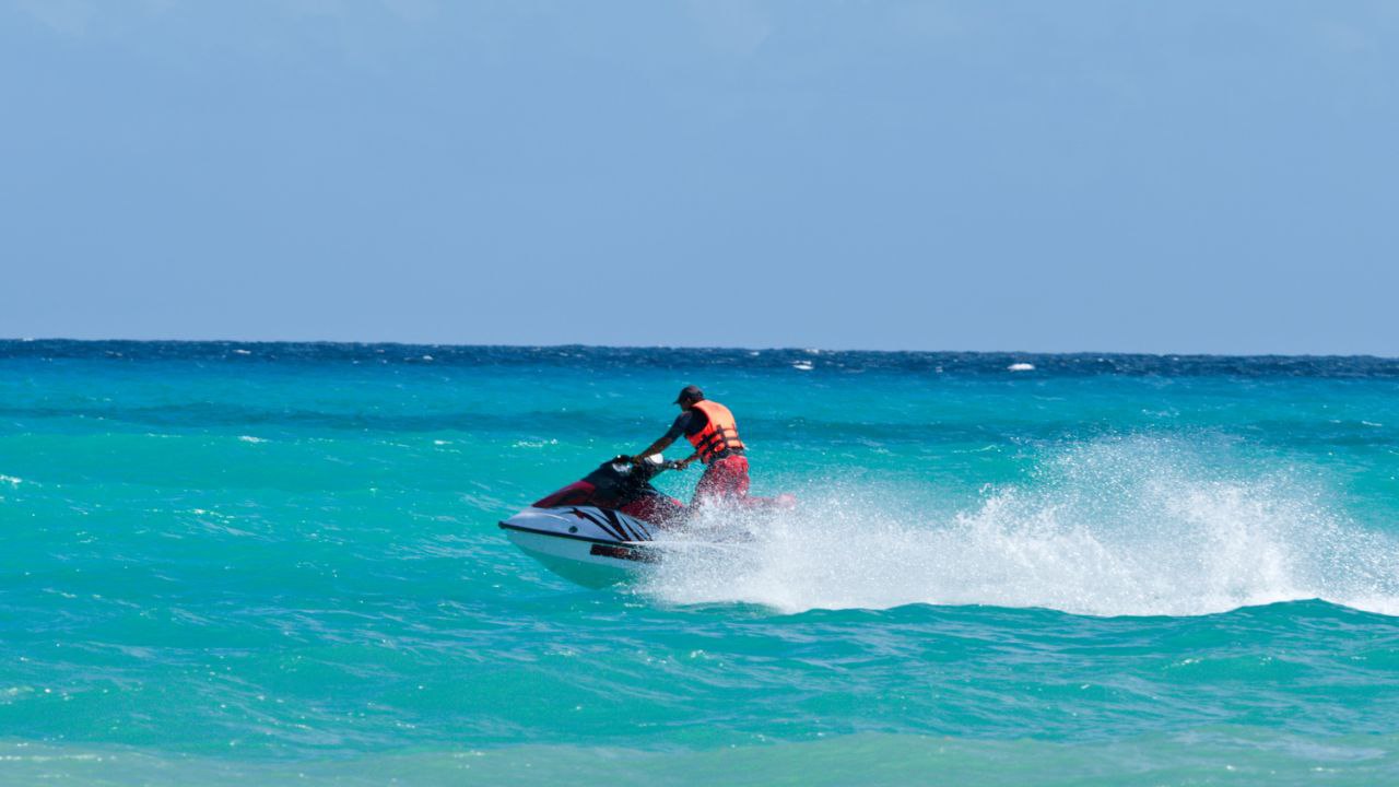 Snorkeling in Bora Bora